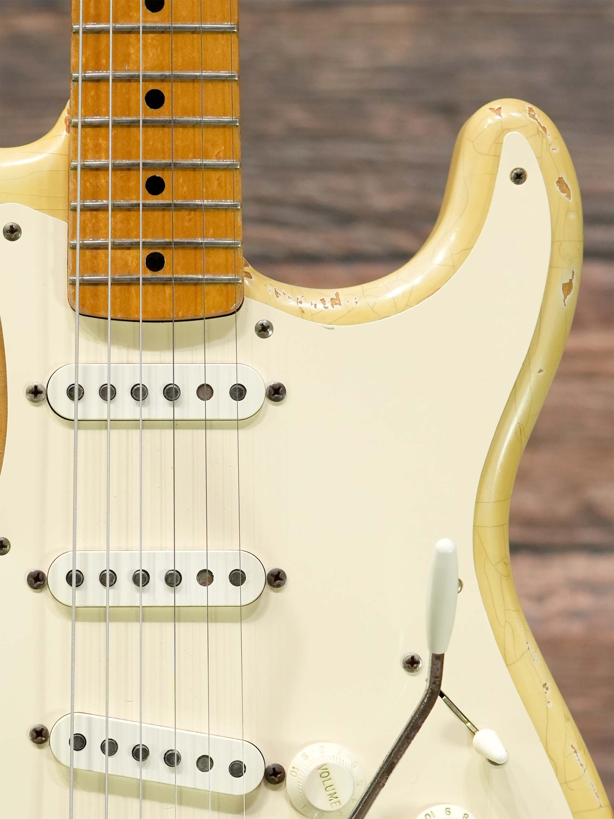ギター Fender Custom Shop 1956 Stratocaster NOS Fender Custom 1956 Stratocaster NOS Black (SN: R138747